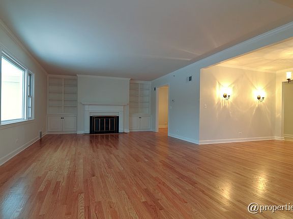 Living Room/Dining Room