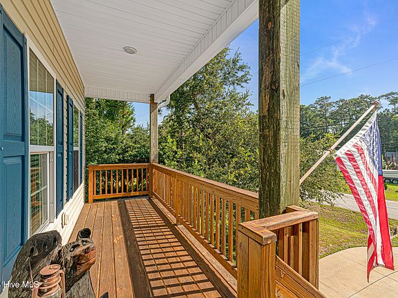 4th image of 204 Water Oak Drive