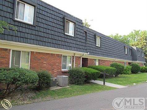 1852 COLONIAL VILLAGE WAY #4 (96