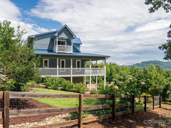 105 Buckskin Ct, Rutherfordton, NC 28139
