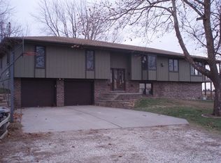 13745 250th St, Council Bluffs, IA 51503