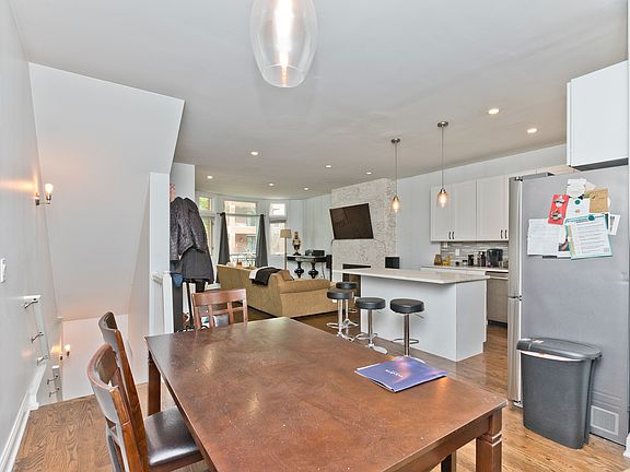 5th image of 857 W Wrightwood Ave #1
