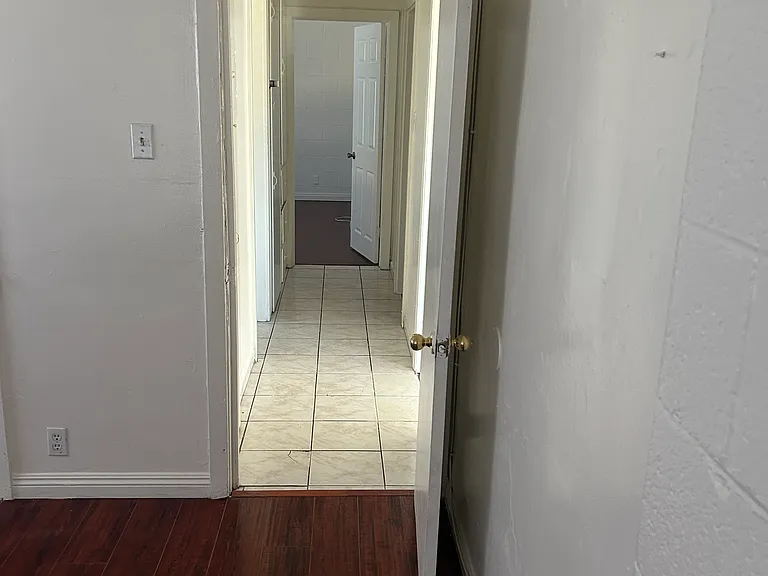 3572 Harrison St — Photo 12
