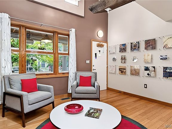 3rd image of 384 Summer St