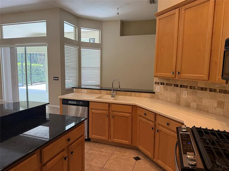 6506 Waters Edge Way — Photo 9