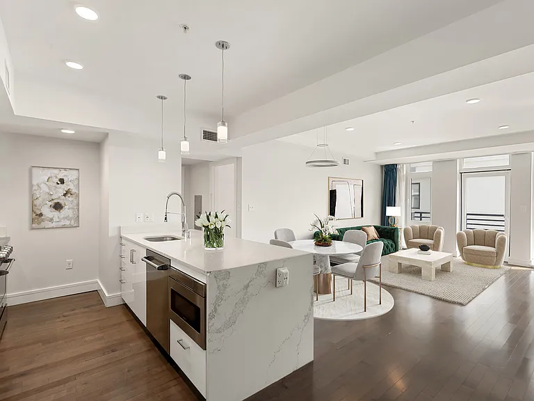 262 Monsignor Obrien Hwy #405 — Photo 4