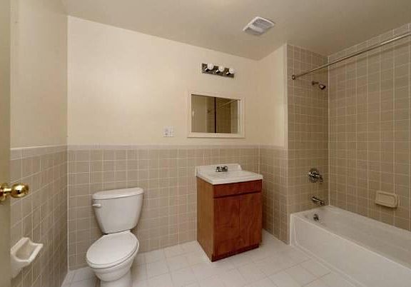 5th image of 42 Hilton Ave Hempstead Ny 11550 #14