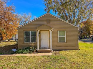 860 S Terrace Dr, Wichita, KS 67218