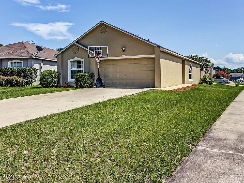 1st image of 5596 Oak Crossing Ct