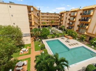 1950 W 54th St APT 317, Hialeah, FL 33012