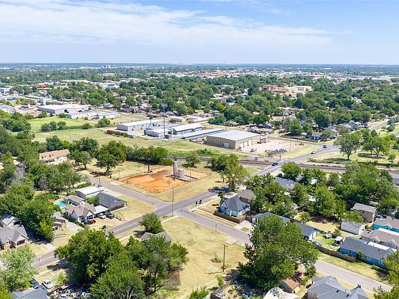 5th image of 242 SE Grand Blvd Lot 1-2