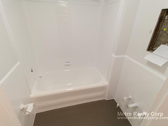 4th image of 1288 Beacon St #301