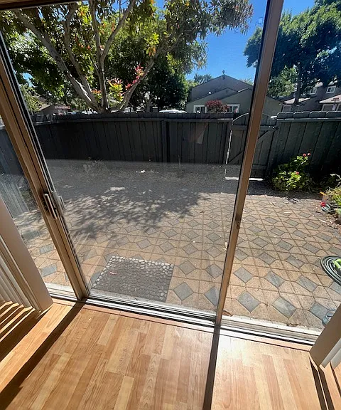 4645 Persimmon Pl — Photo 7