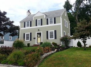 79 Dora Ave, Waldwick, NJ 07463