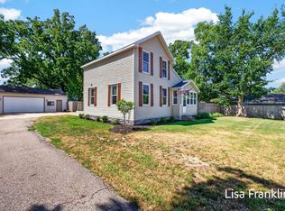 2524 36th St SW, Wyoming, MI 49519