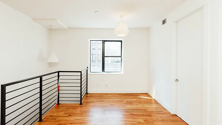 Rented by Nooklyn NYC LLC | media 22