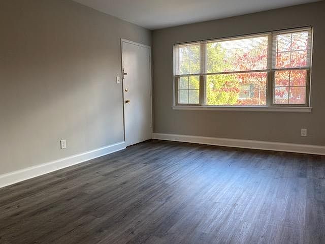 1st image of 2454 Grinstead Dr #B1