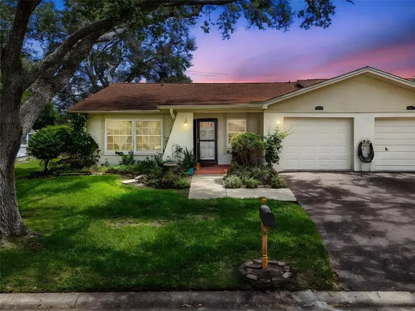 2200 Marshall Dr, Dunedin, FL 34698