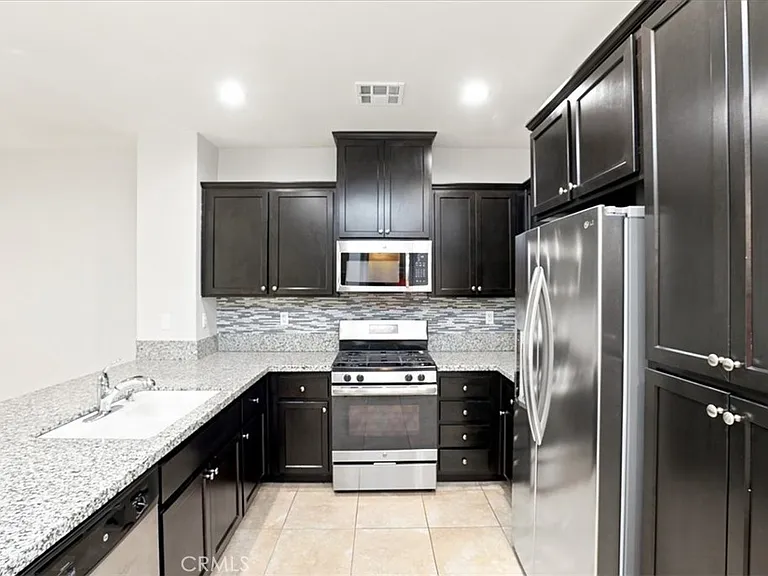16001 Chase Rd — Photo 5