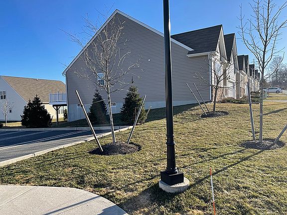 5th image of 12 Sage Ct