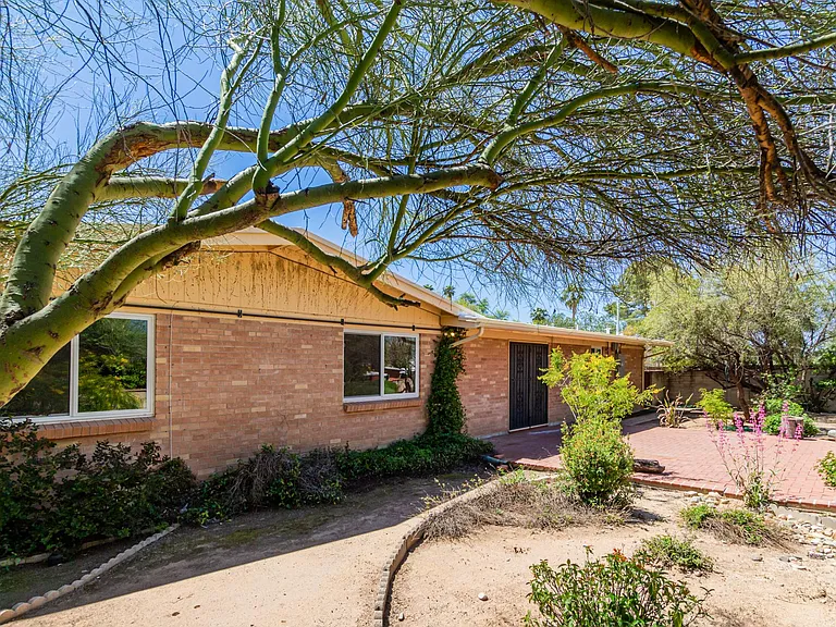 5255 E Baker St — Photo 33