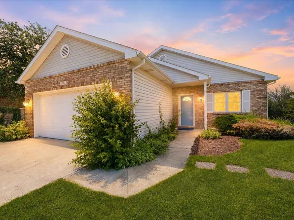 1582 Lilac Ct, Hobart, IN 46342