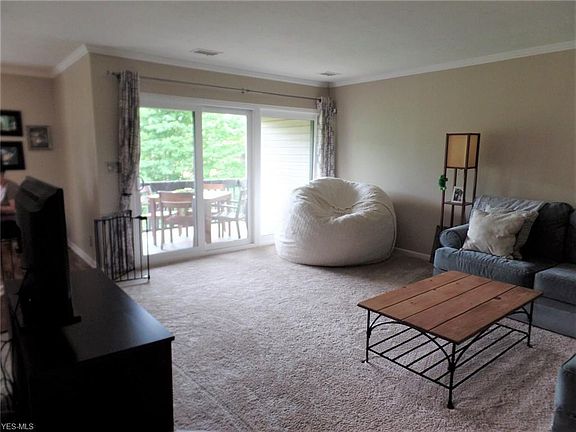 3rd image of 6250 Greenwood Pkwy APT 206