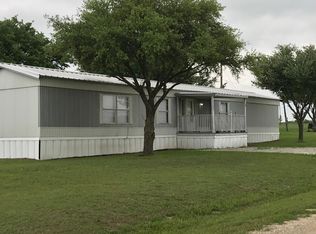 125 Burkhart Ln, China Spring, TX 76633