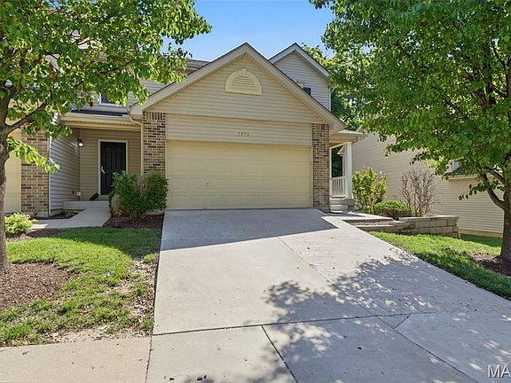 2nd image of 5533 Wavecrest Cir