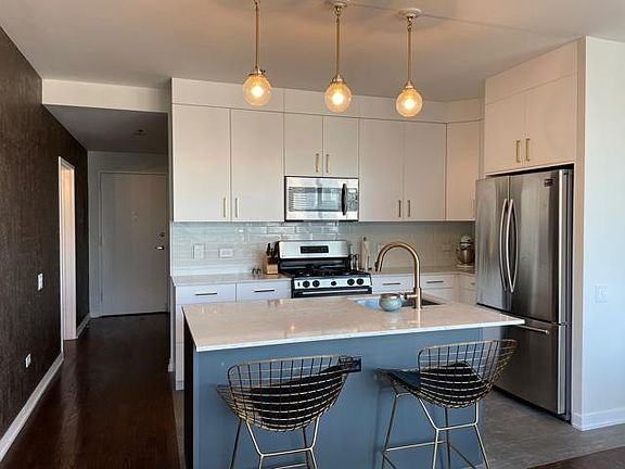 3rd image of 510 W Erie St #1708