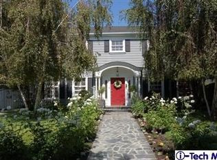 745 Oak Knoll Cir, Pasadena, CA 91106