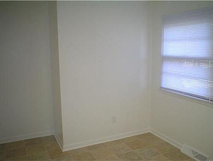 3rd image of 609 E Northside Dr