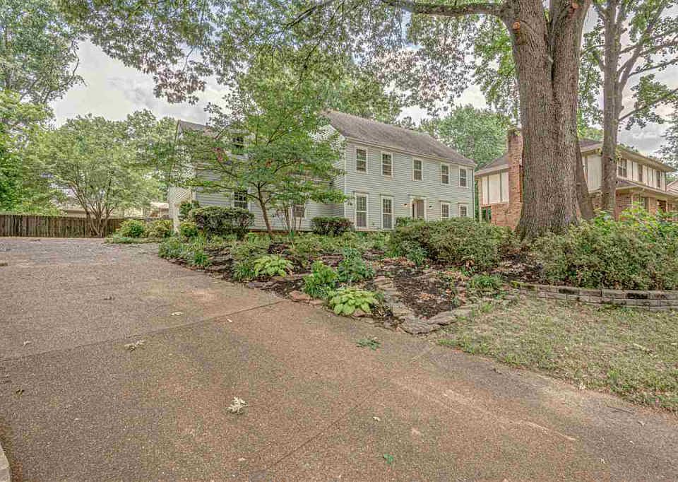 1st image of 2330 Kempton Dr