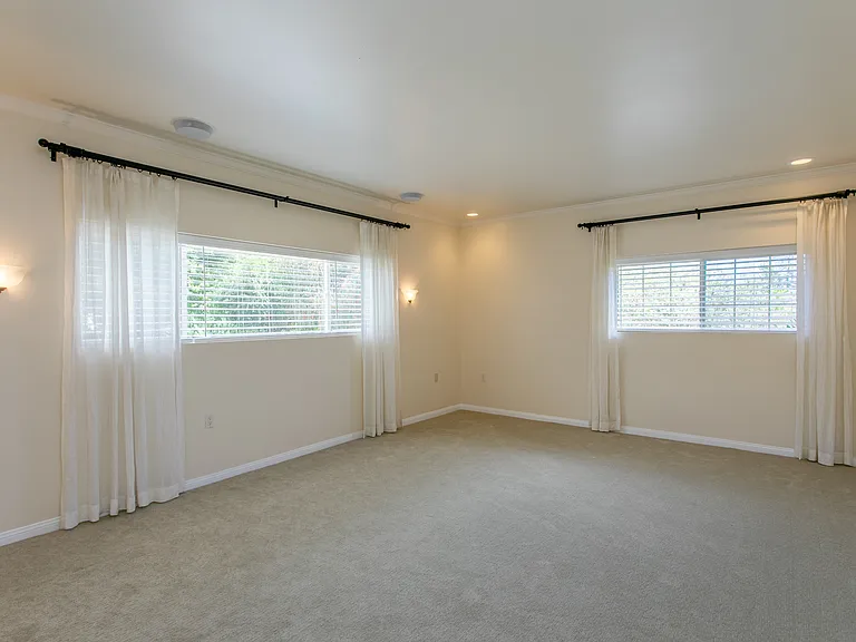 733 Circle Dr — Photo 12