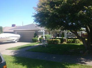 10526 11th Ave NW, Seattle, WA 98177