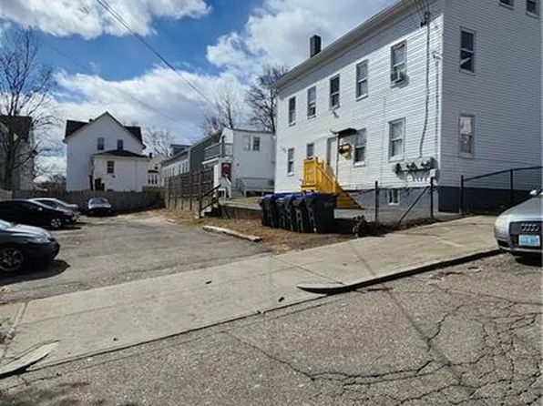 76-78 Newark St, Providence, RI 02908