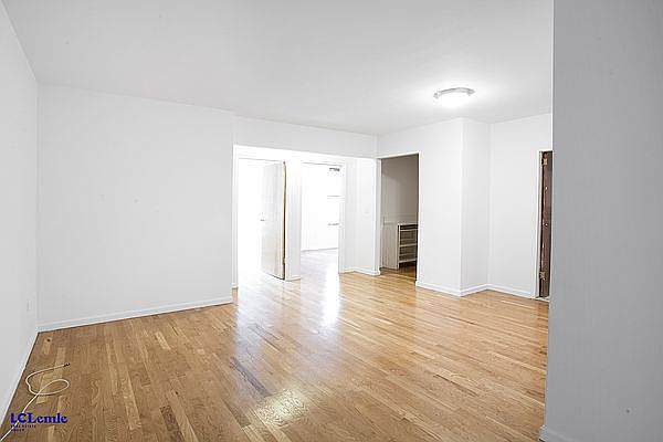 1st image of 1371 1st Ave #4C