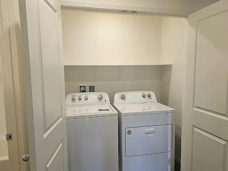 1138 Meadow Sparrow Pl — Photo 6