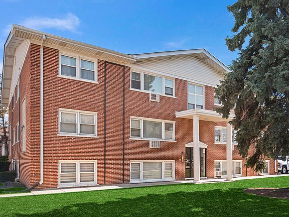 2nd image of 10121 Hartford Ct APT 1B