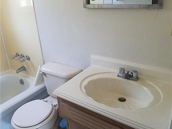 4th image of 22098 River Oaks Dr APT 4C