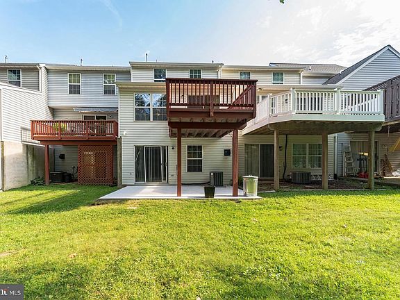 3rd image of 335 Woodland Green Ct