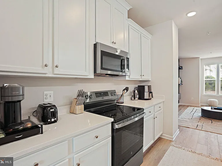 3443 Carnaby St — Photo 9