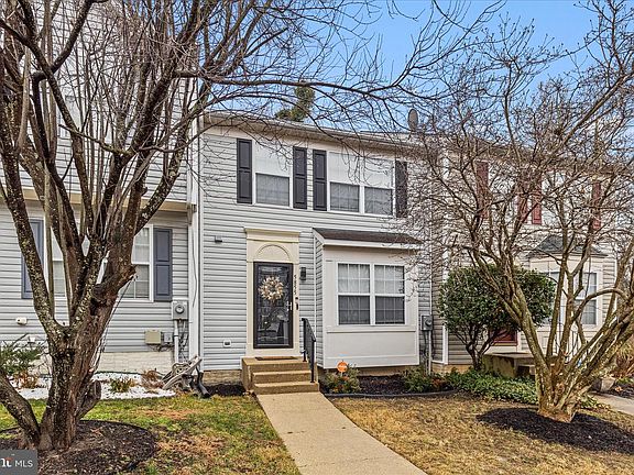 2nd image of 5855 Wolsey Ct