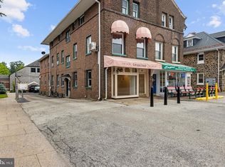 240 E Lancaster Ave APT D, Wayne, PA 19087