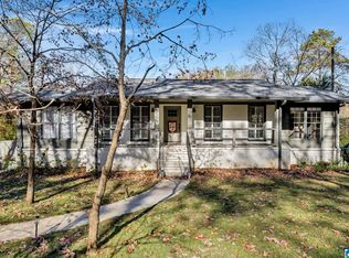1832 Old Creek Trl, Vestavia Hills, AL 35216