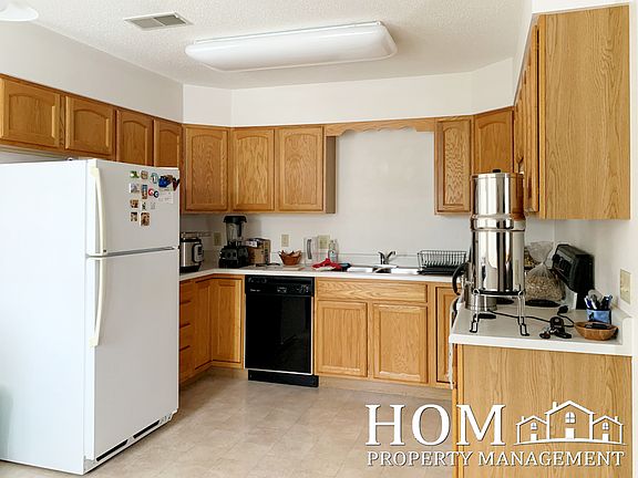 4th image of 408 W Broadway Ave #1