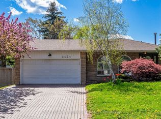 2474 Yarmouth Cres, Oakville, ON L6L 2M8