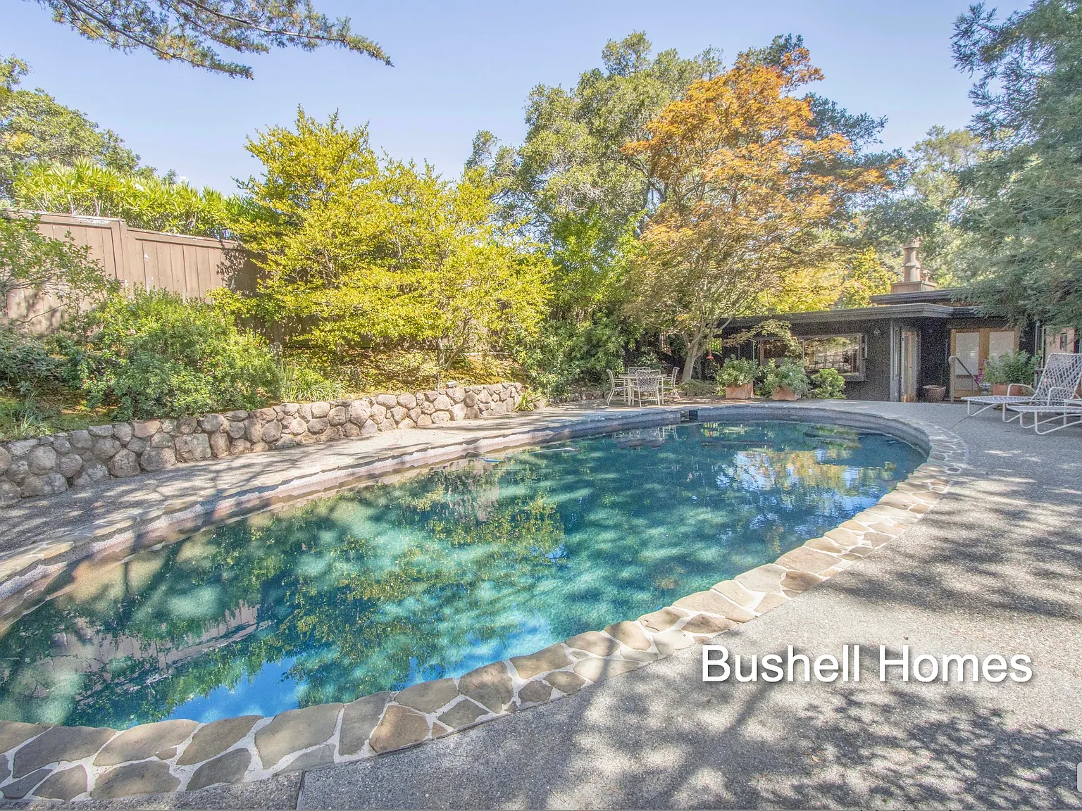 4 bed, 2700 sqft, $11,000 — Photo 2
