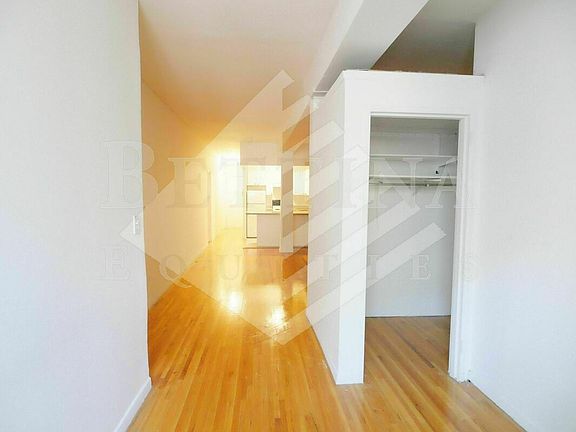 5th image of 427 E 76th St APT 4E