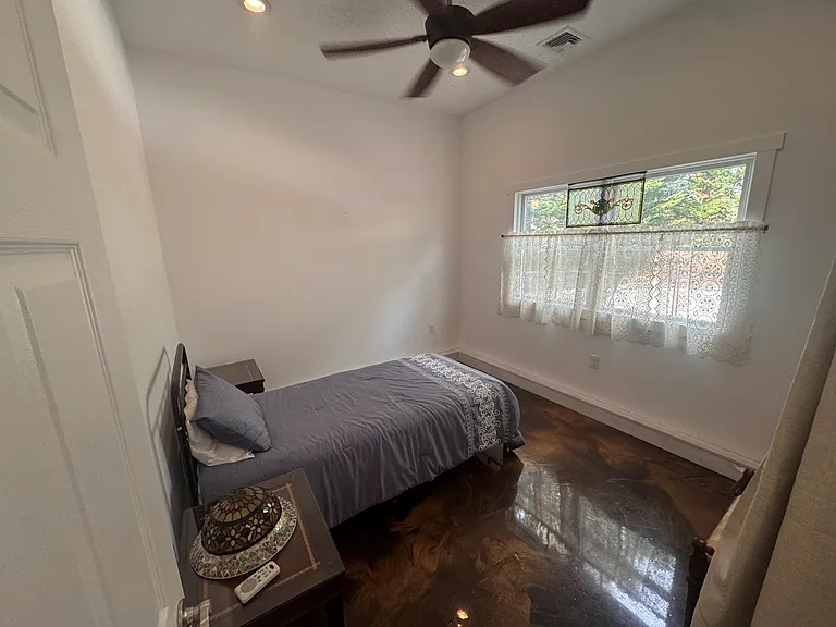 Starlight Dr — Photo 10